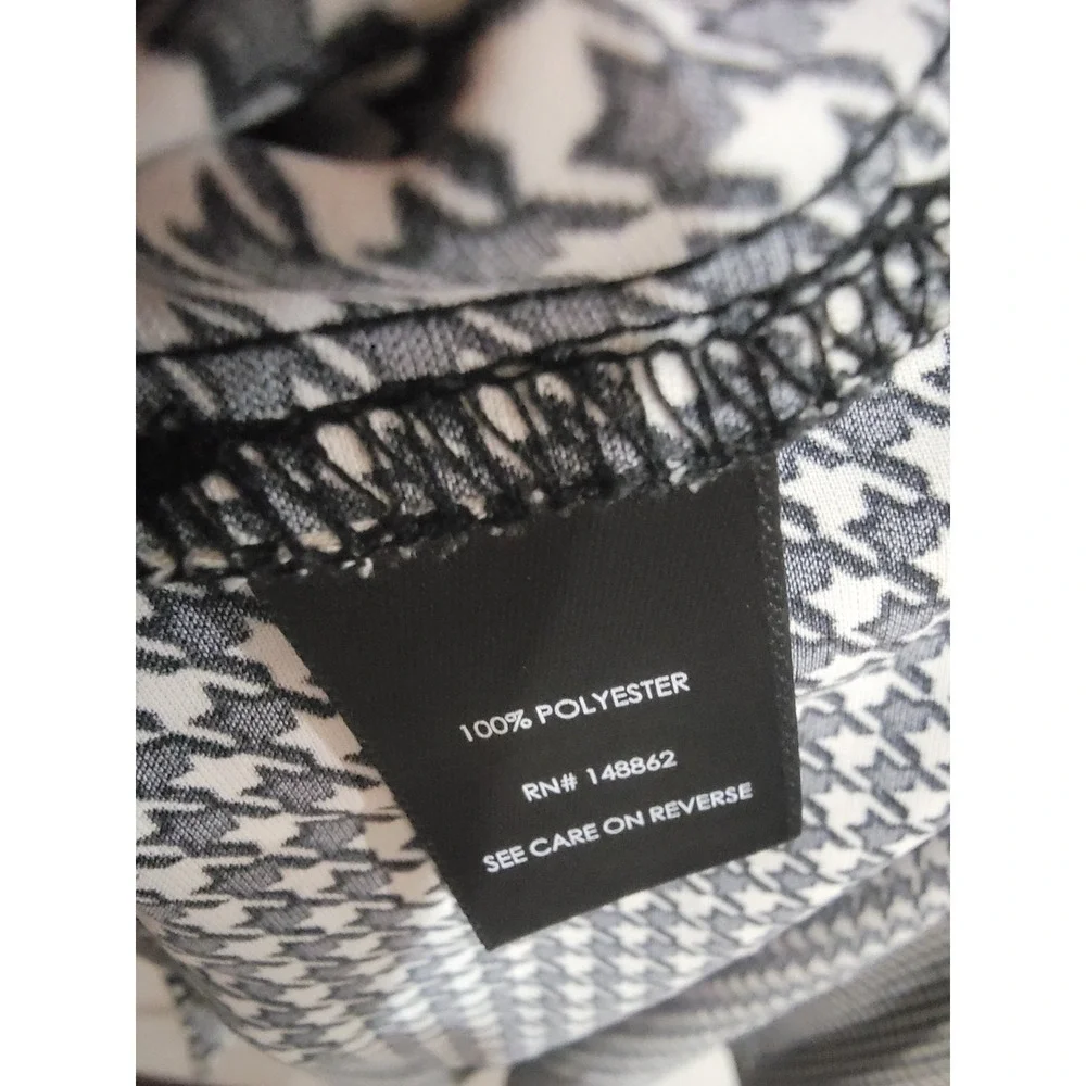 Torrid‎ Harper Blouse Black White Houndstooth Georgette Pullover Plus 3 / 3X